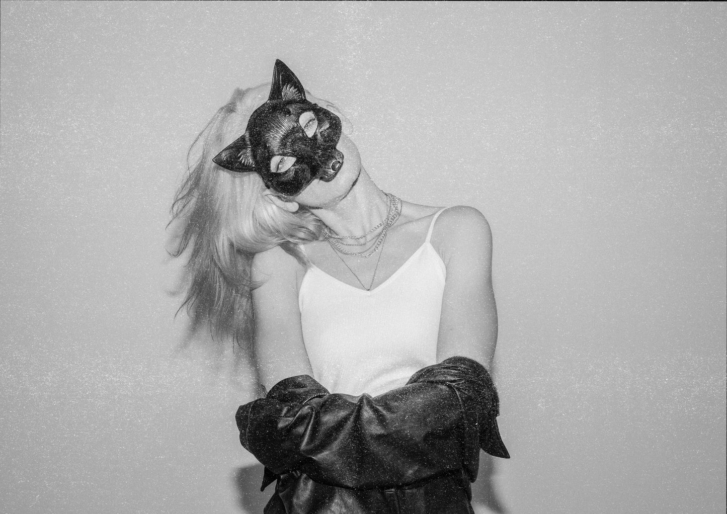 Antifuchs (Musikerin) empfiehlt Crystal F. – Neue Probleme (feat. Ikarus & Stockmann)