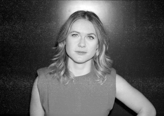 Laura Lippmann (Schauspielerin) empfiehlt AnnenMayKantereit – Oft gefragt