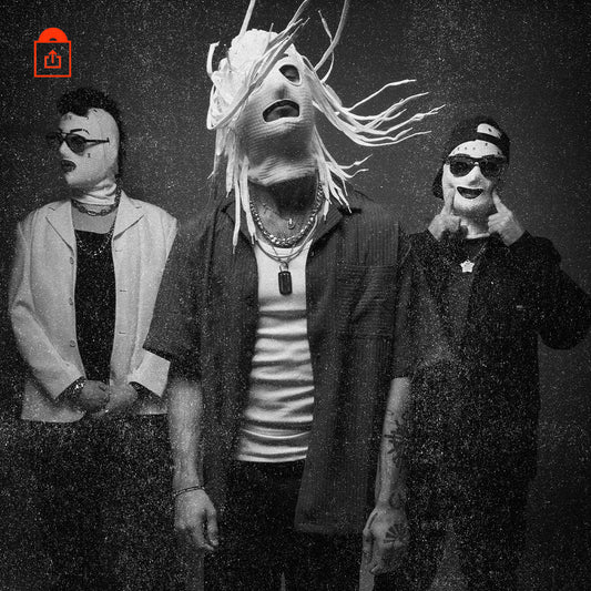 BLUTHUND (Band) empfehlen Senta – MUSIK MUSIK