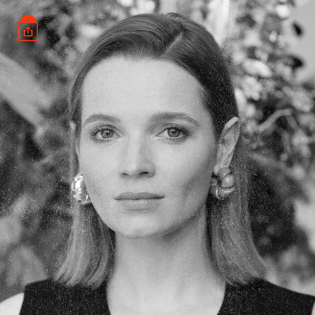 Karoline Herfurth (Schauspielerin) empfiehlt Nina Chuba – Fliegen